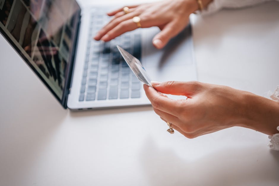 credit card vs debit card online shopping