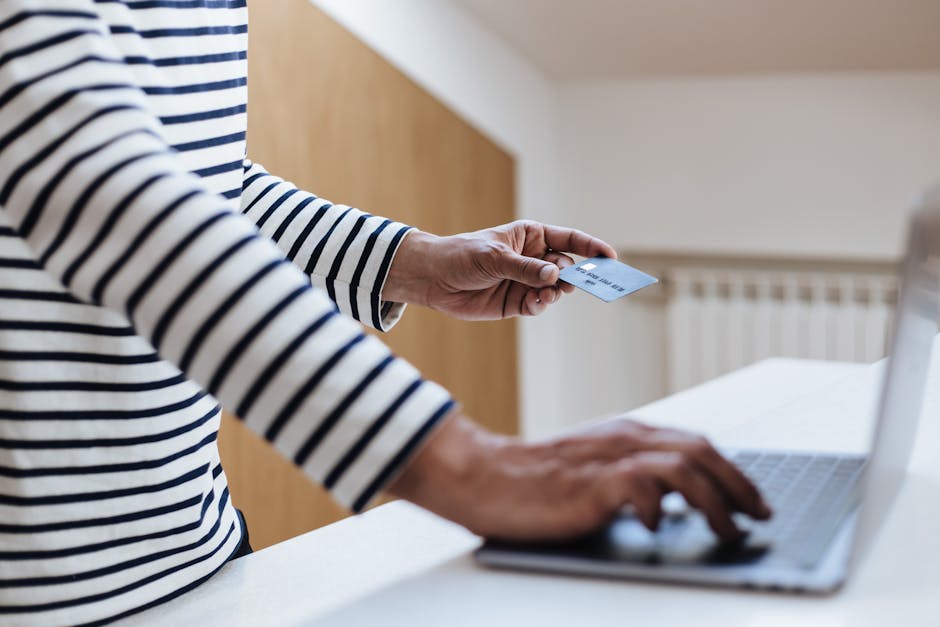 credit card vs debit card online shopping